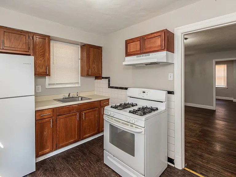 320 Henquin Dr — Photo 19