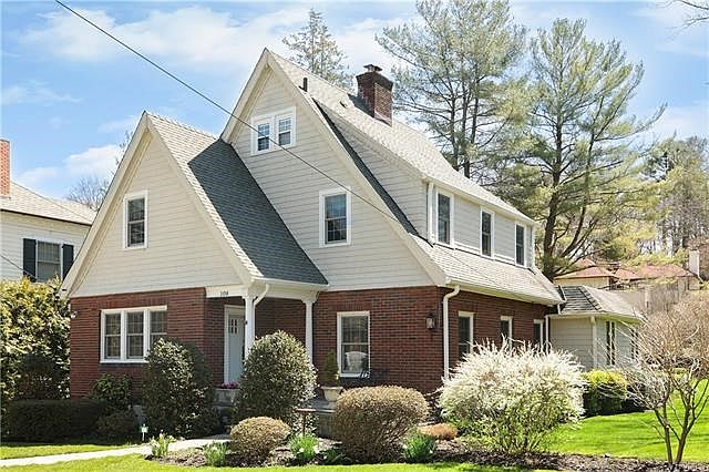Warm, Welcoming, and Sun-Drenched describes this much-loved home in a convenient Greenacres location.