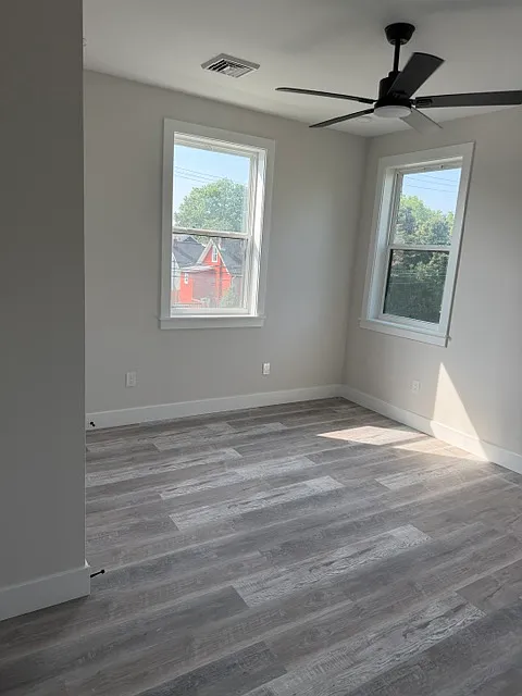 Yale Ave,LLC — Photo 3
