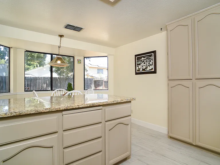 489 Cool Wind Way — Photo 20