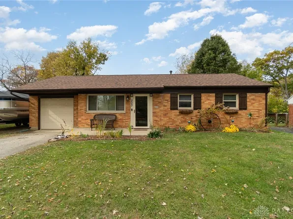 203 W Routzong Dr, Fairborn, OH 45324
