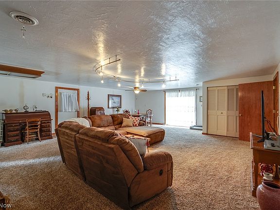 4th image of 2034 State St NE