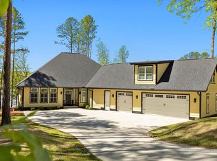 303 W Commodore Dr, Cross Hill, SC 29332