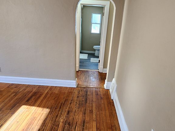 5th image of 3403 Wismer Rd