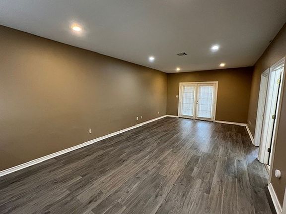 5th image of 1602 Kirkman St #1604