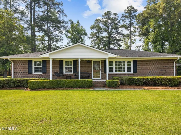 400 Pinecrest Avenue, New Bern, NC 28560