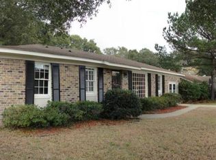 1316 Honeysuckle Ln, Charleston, SC 29412