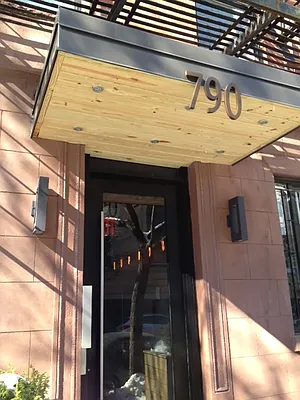 Rented by EXR | media 64