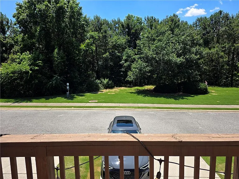 1208 Charleston Ct — Photo 22