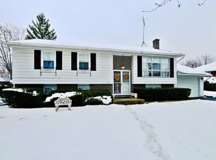 2101 Kemble Ave, North Chicago, IL