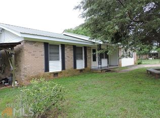 301 Cherokee Dr, Bowman, GA 30624