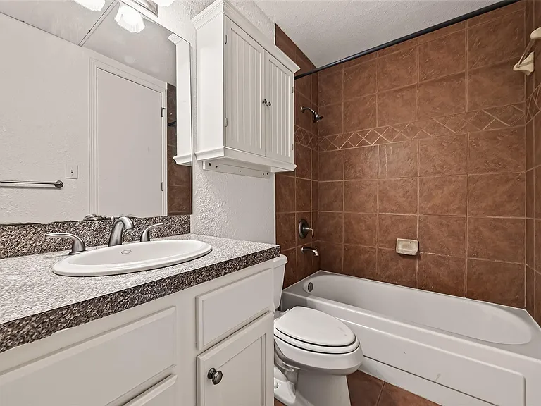 4515 Briar Hollow Pl #309 — Photo 19