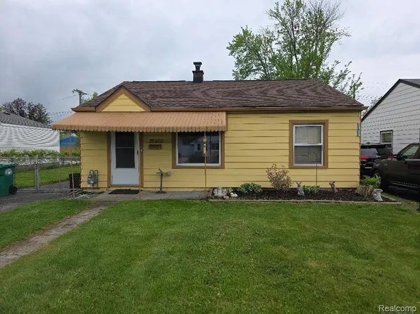 28465 John Hauk St, Garden City, MI 48135