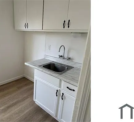1137 N Mayfield Ave — Photo 6