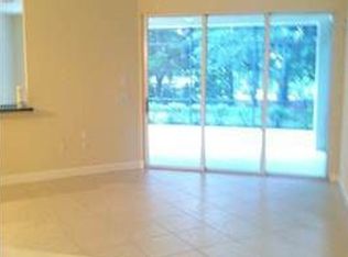 6124 Manchester Pl, Naples, FL 34110