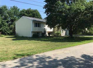 5 Pine Ledge Dr, Wells, ME 04090