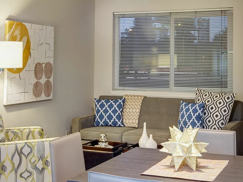 Apex Livingroom