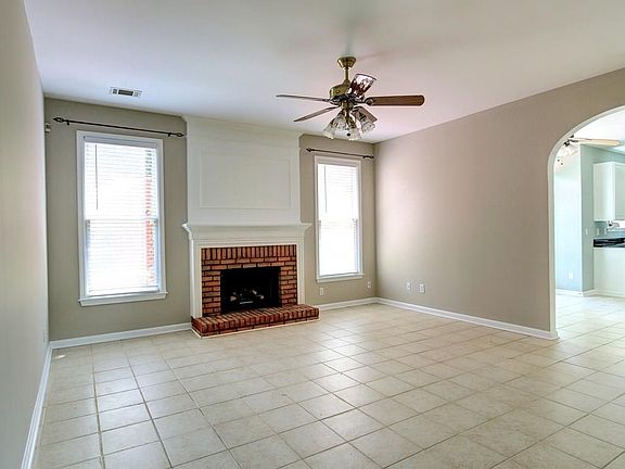 4th image of 3233 Belford Dr