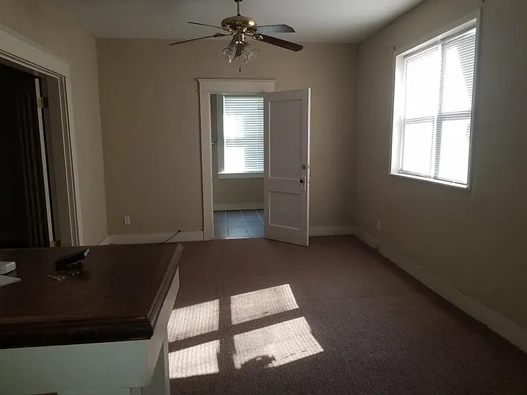 37 S McLean Blvd #2 — Photo 3