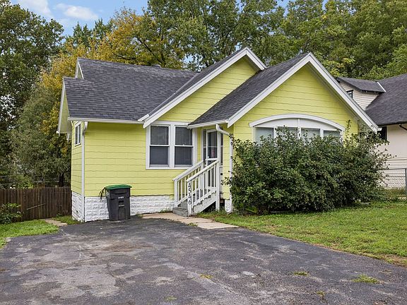 2nd image of 4546 N 41st St