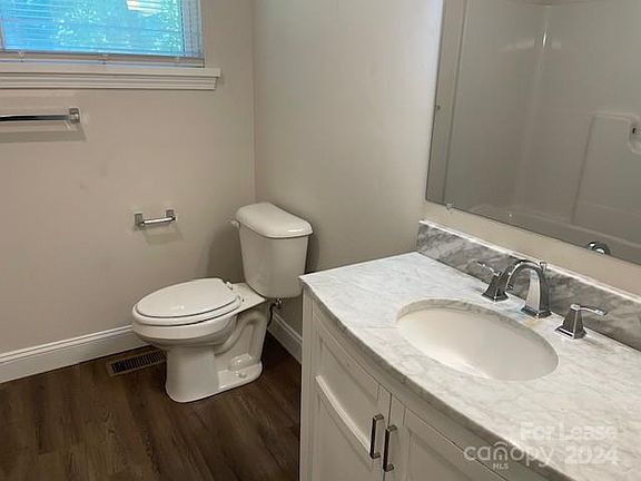3rd image of 802 Spencer Rd NE #1