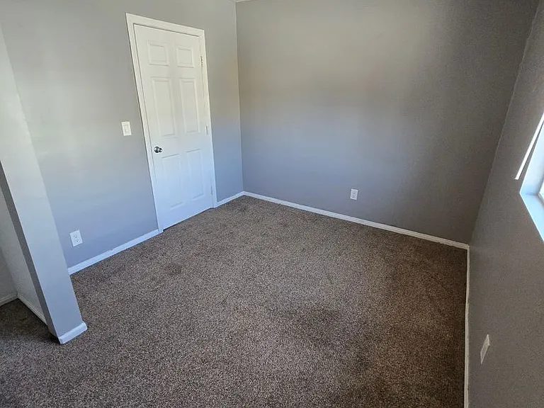 Normal Heights Recessed Studio w/ Solar + Private Gated Yard — Photo 7