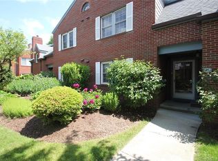 116 Roberton Xing UNIT 116, Fairfield, CT 06825