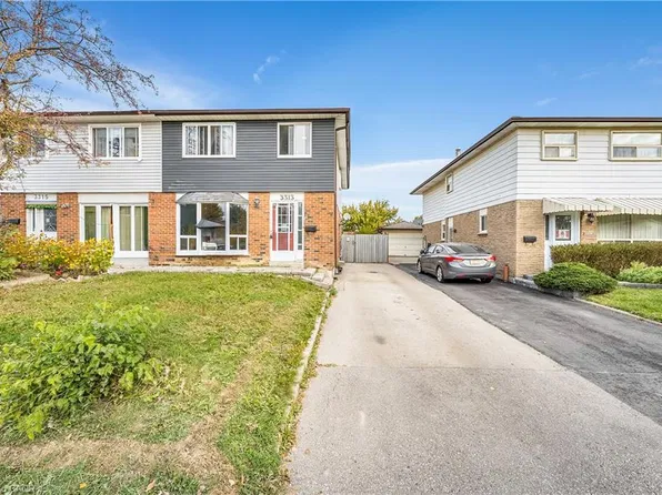3313 Acala Cres, Mississauga, ON L5A 3E4