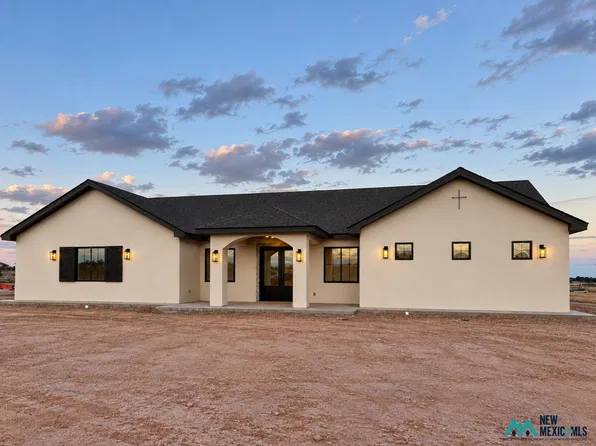 2012 Indigo Dr, Artesia, NM 88210