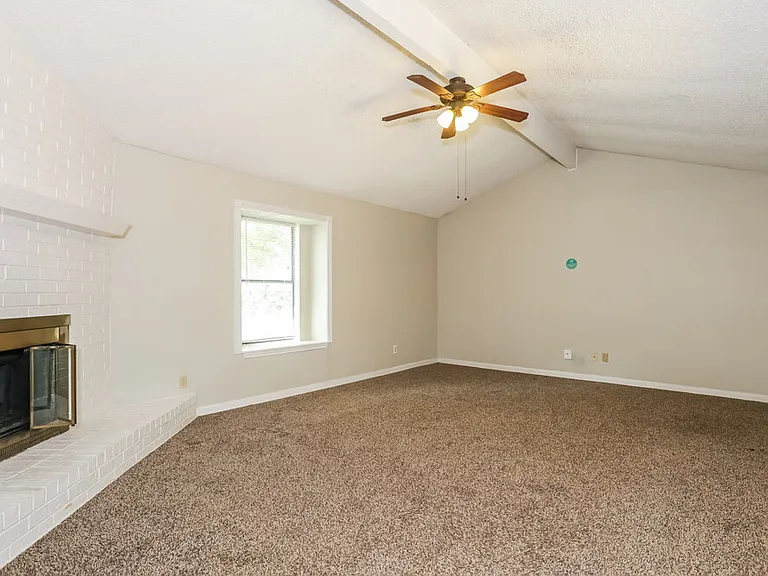 5108 Parliament Dr — Photo 6