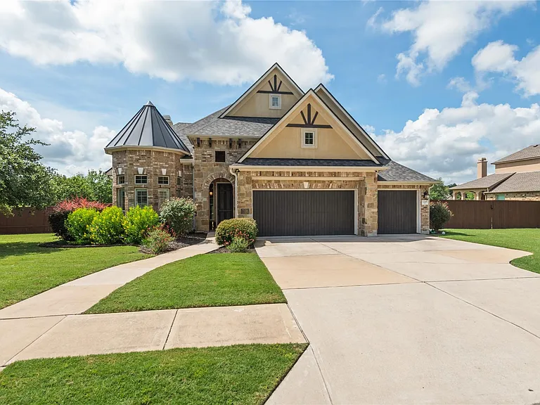12305 Lostwood Cir — Photo 1