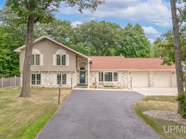 7535 Lake Bluff 19.4 Rd #19.4, Gladstone, MI 49837