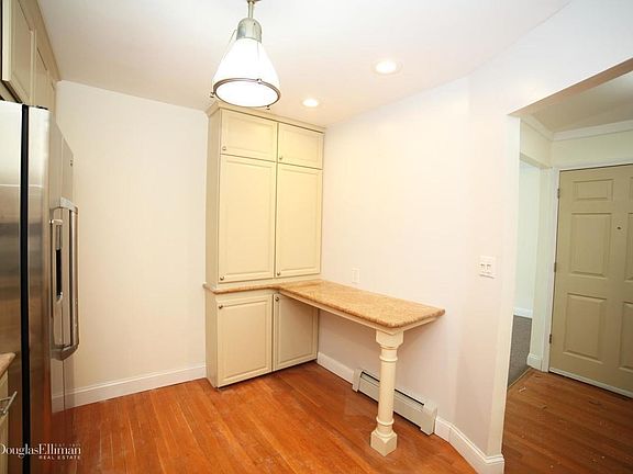 3rd image of 285 W 234th St #1