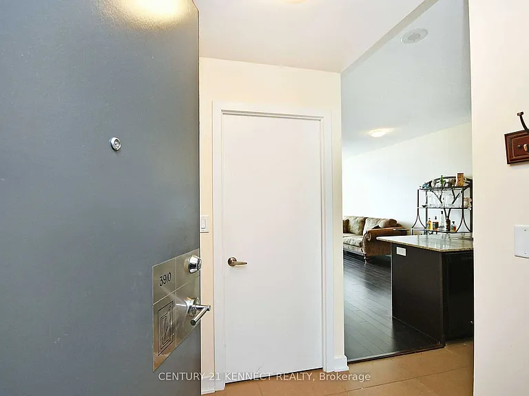 4070 Confederation Pkwy #3910 — Photo 4