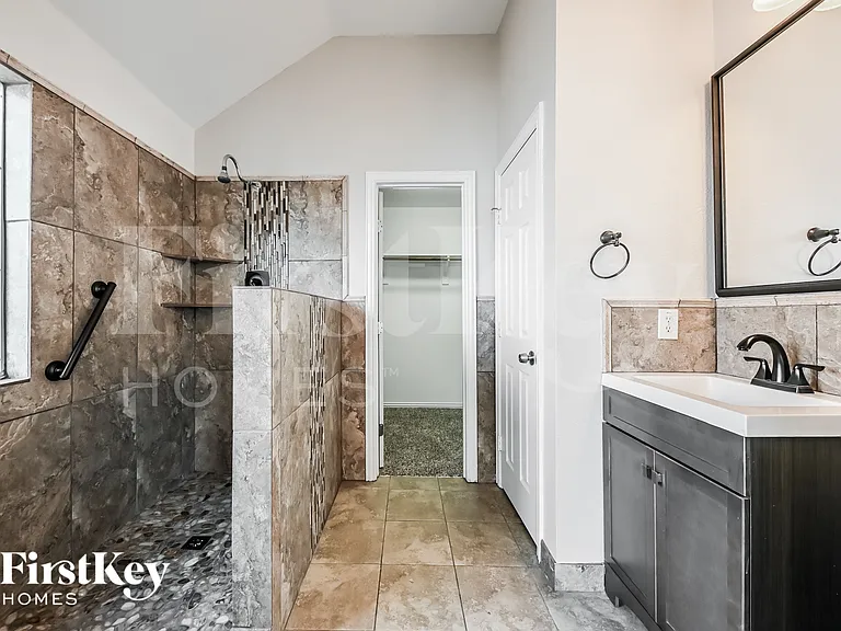 502 Dover Park Trl — Photo 11