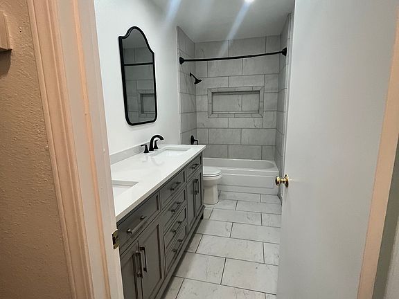 5th image of 1515 Oakwood Ct
