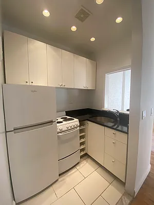 Rented by Bond New York | media 6