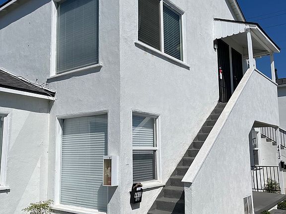2nd image of 4412.5 N Lakewood Blvd #0