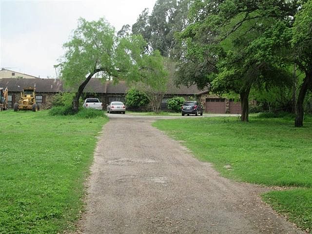 1st image of 621 Lindberg Ave