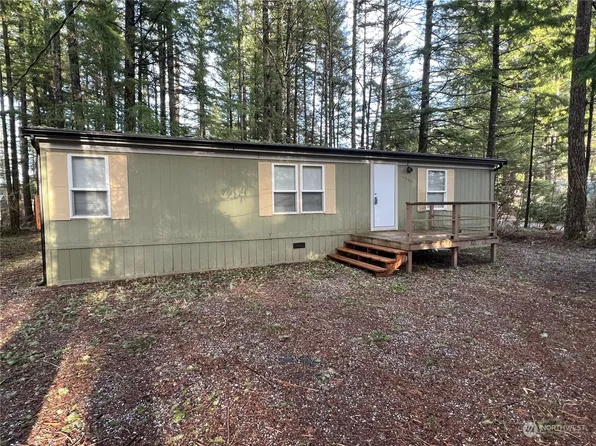6210 Shamrock Rd, Maple Falls, WA 98266