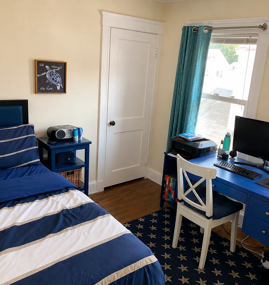 3 bed, 1080 sqft, $4,200 — Photo 3