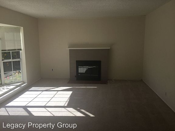 3rd image of 10186 Camino Vista Dr