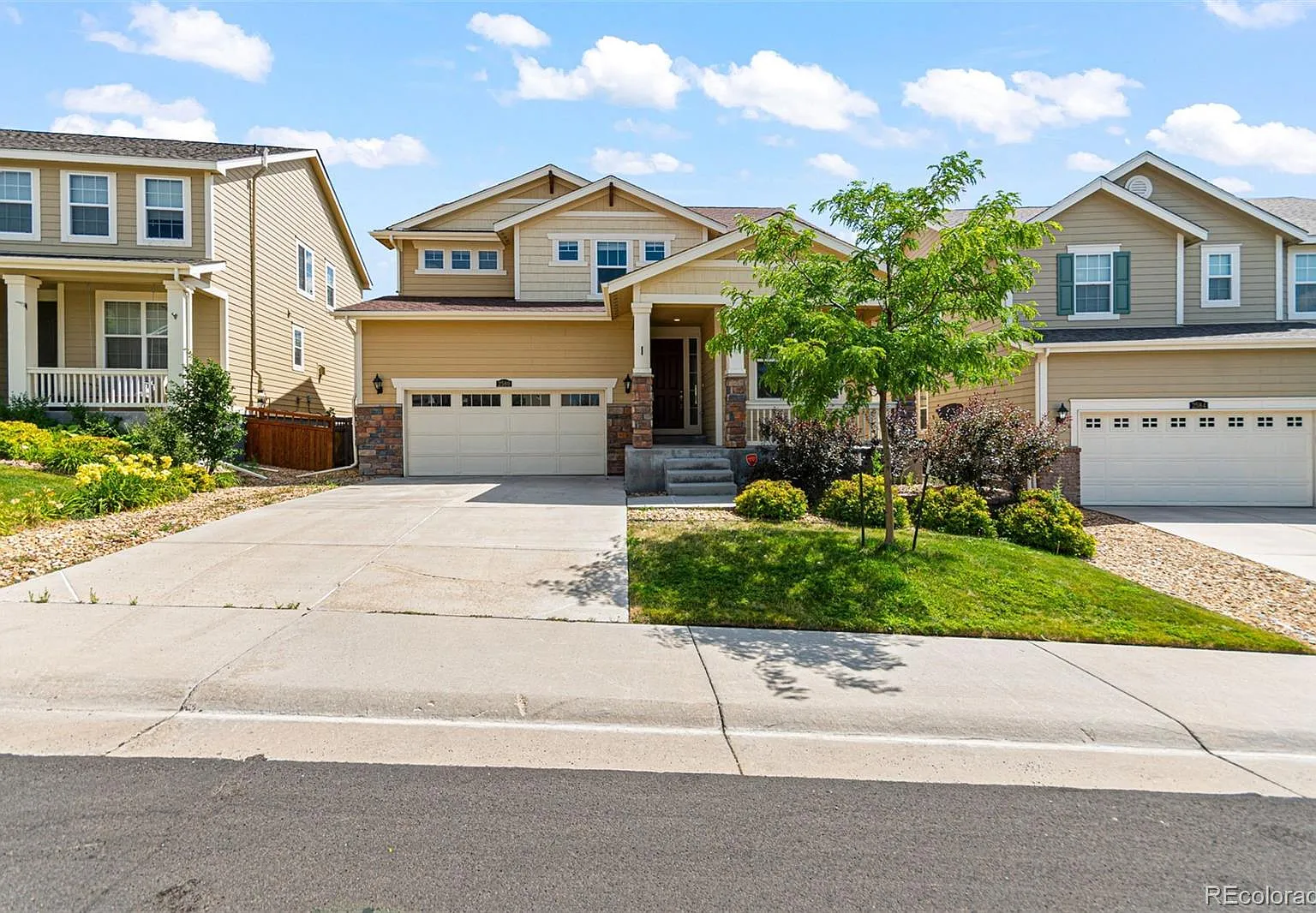 4 bed, 3.5 bath, 2866 sqft, $3,600 — Photo 1
