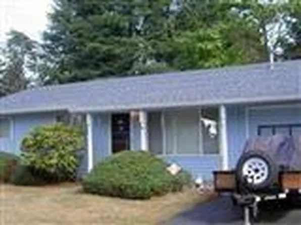 18022 10th Ave NE, Seattle, WA 98155