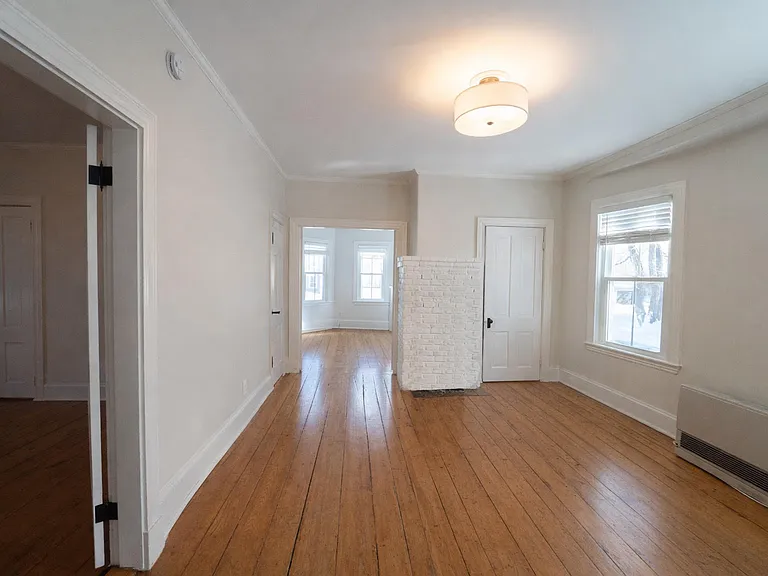 172 E Main St — Photo 1