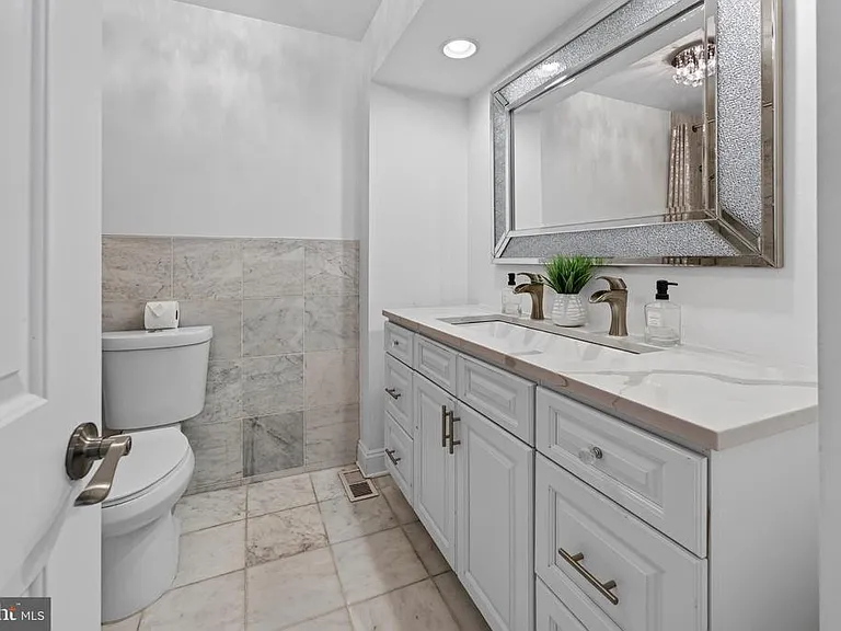 249 Club House Dr — Photo 21