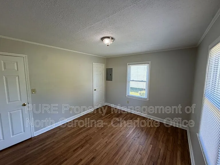 680 Tulsa Ct NW — Photo 11