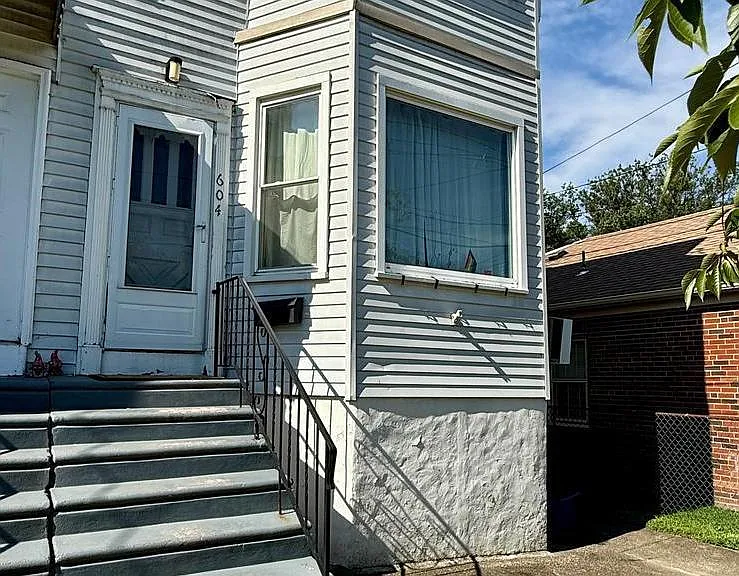604 S Atlantic Ave — Photo 1
