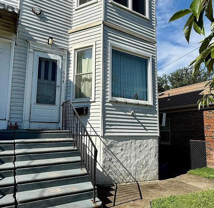604 S Atlantic Ave