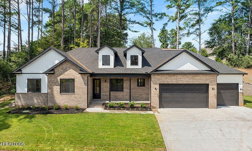 1st image of 147 Gigi Ln